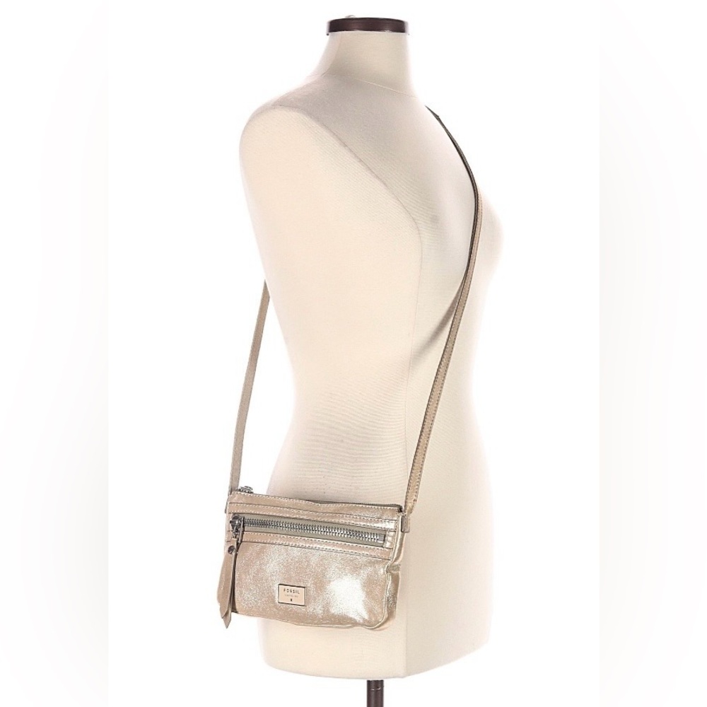 Fossil Dawson Leather Crossbody Handbag in a Metallic Shimmer Finish - Picture 3 of 8